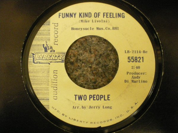 Two People (5) : City Life / Funny Kind Of Feeling (7", Promo)